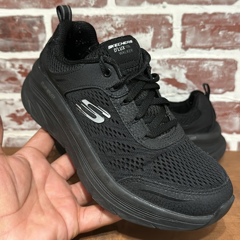 Skechers D'Lux Walker Women’s Shoes Size 7 149023 All Black Relax Fit Memory
